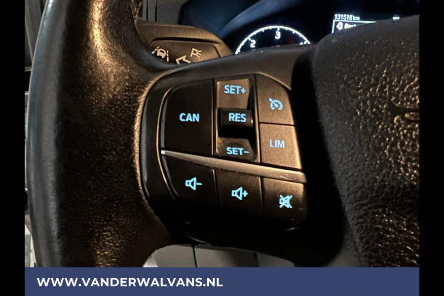 Ford Transit 2.0 TDCI 130pk L3H2 Euro6 Airco | Navigatie | Stoelverwarming | Camera | Apple Carplay | Android Auto LED, cruisecontrol, parkeersensoren, verwarmde voorruit, 2500kg trekvermogen