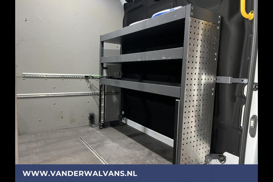 Ford Transit 2.0 TDCI 130pk L3H2 Euro6 Airco | Navigatie | Stoelverwarming | Camera | Apple Carplay | Android Auto LED, cruisecontrol, parkeersensoren, verwarmde voorruit, 2500kg trekvermogen