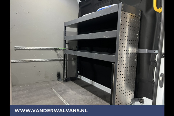 Ford Transit 2.0 TDCI 130pk L3H2 Euro6 Airco | Navigatie | Stoelverwarming | Camera | Apple Carplay | Android Auto LED, cruisecontrol, parkeersensoren, verwarmde voorruit, 2500kg trekvermogen