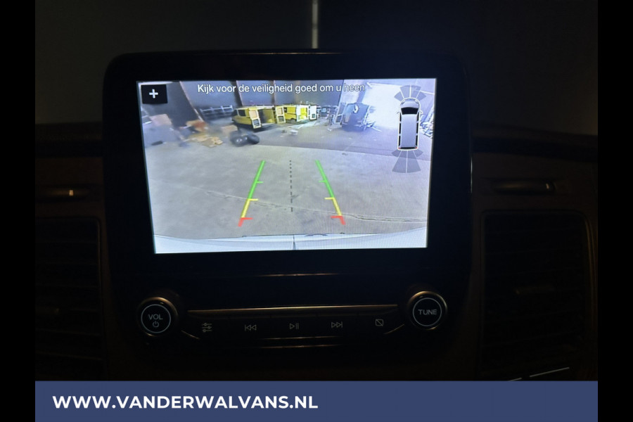 Ford Transit 2.0 TDCI 131pk L3H2 Euro6 Airco | Navigatie | Camera | Cruisecontrol | Apple Carplay | Stoelverwarming Android Auto, verwarmde voorruit, Parkeersensoren, Bijrijdersbank
