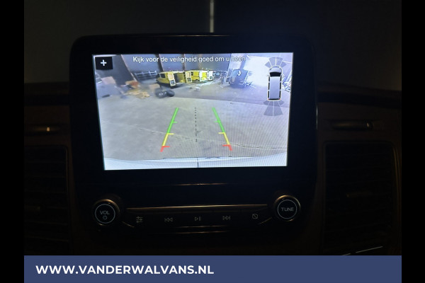 Ford Transit 2.0 TDCI 131pk L3H2 Euro6 Airco | Navigatie | Camera | Cruisecontrol | Apple Carplay | Stoelverwarming Android Auto, verwarmde voorruit, Parkeersensoren, Bijrijdersbank