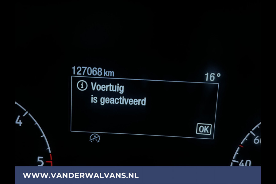 Ford Transit 2.0 TDCI 131pk L3H2 Euro6 Airco | Navigatie | Camera | Cruisecontrol | Apple Carplay | Stoelverwarming Android Auto, verwarmde voorruit, Parkeersensoren, Bijrijdersbank