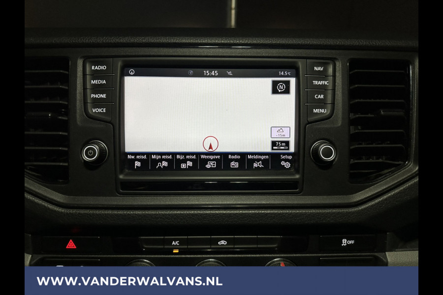 Volkswagen Crafter 2.0 TDI 140pk L3H3 L2H2 Euro6 Airco | 3000kg Trekhaak | Navigatie | Apple Carplay Android auto, Bijrijdersbank