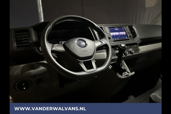 Volkswagen Crafter 2.0 TDI 140pk L3H3 L2H2 Euro6 Airco | 3000kg Trekhaak | Navigatie | Apple Carplay Android auto, Bijrijdersbank