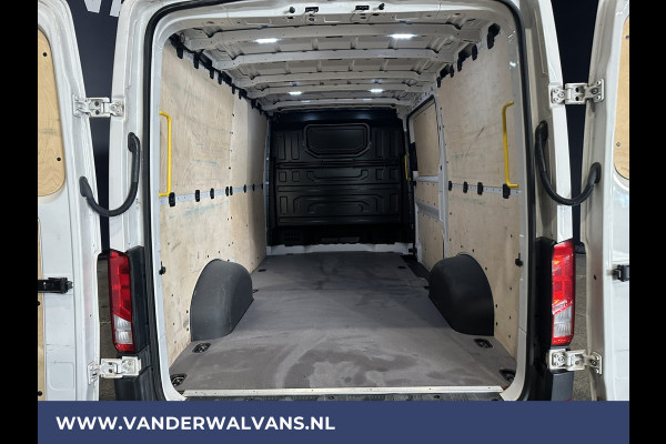 Volkswagen Crafter 2.0 TDI L3H2 L2H1 Euro6 Airco | Camera | Apple Carplay | Android Auto | Parkeersensoren Bijrijdersbank