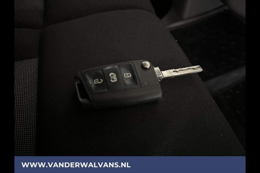 Volkswagen Crafter 2.0 TDI L3H2 L2H1 Euro6 Airco | Camera | Apple Carplay | Android Auto | Parkeersensoren Bijrijdersbank