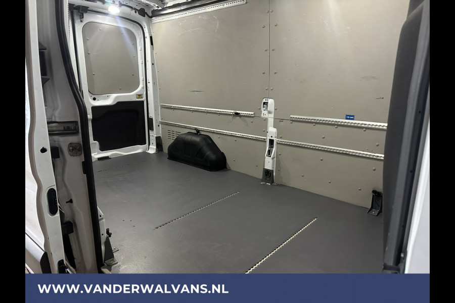 Ford Transit 2.0 TDCI 130pk L3H2 Euro6 Airco | Camera | Navigatie | Apple Carplay | Android Auto Cruisecontrol, Stoelverwarming, Parkeersensoren, Verwarmde voorruit, Bijrijdersbank