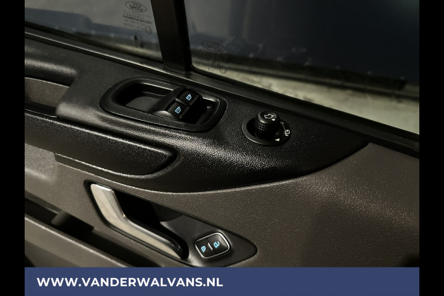Ford Transit Custom 2.0 TDCI 130pk L1H1 Euro6 Airco | Camera | Navigatie | LED | Cruisecontrol Parkeersensoren, Stoelverwarming, Verwarmde voorruit, Bijrijdersbank