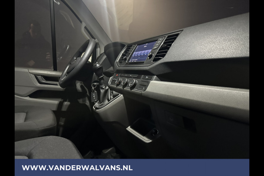 Volkswagen Crafter 2.0 TDI 140 pk L3H3 L2H2 Euro6 Airco | Navigatie | Apple Carplay | Cruisecontrol Android Auto, Bijrijdersbank, 3000kg trekvermogen