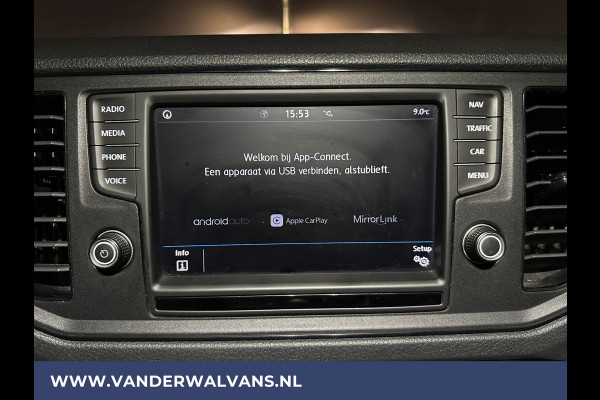 Volkswagen Crafter 2.0 TDI 140 pk L3H2 L2H1 Euro6 Airco | Navigatie | Apple Carplay | Android Auto | Trekhaak Parkeersensoren, Bijrijdersbank