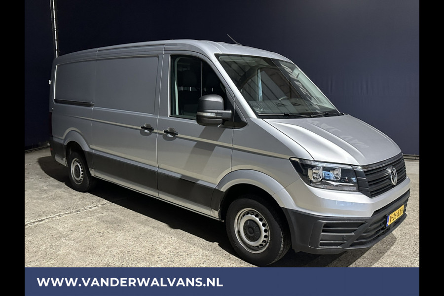 Volkswagen Crafter 2.0 TDI 140 pk L3H2 L2H1 Euro6 Airco | Navigatie | Apple Carplay | Android Auto | Trekhaak Parkeersensoren, Bijrijdersbank