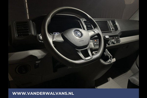 Volkswagen Crafter 2.0 TDI 140 pk L3H2 L2H1 Euro6 Airco | Navigatie | Apple Carplay | Android Auto | Trekhaak Parkeersensoren, Bijrijdersbank