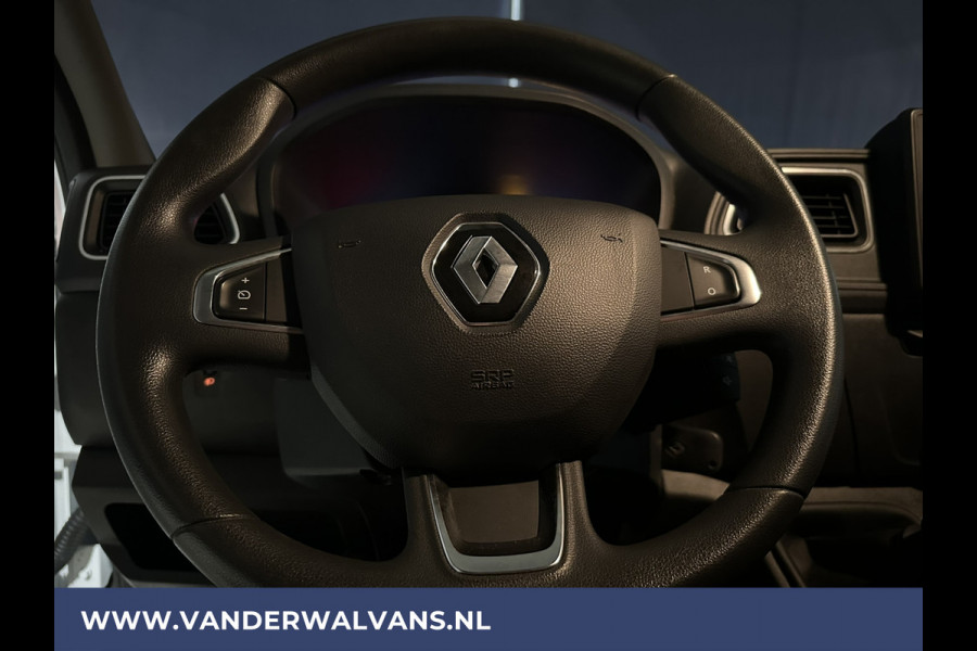 Renault Master 2.3 dCi 136pk L2H2 Euro6 Airco | Navigatie | Camera | 2500kg Trekhaak | LED cruisecontrol, parkeersensoren, bijrijdersbank