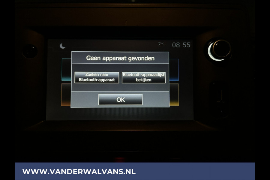 Renault Master 2.3 dCi 136pk L2H2 Euro6 Airco | Navigatie | Camera | 2500kg Trekhaak | LED cruisecontrol, parkeersensoren, bijrijdersbank