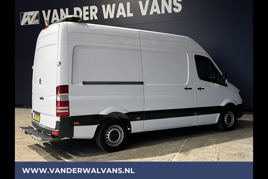 Mercedes-Benz Sprinter 316 CDI 163 pk L2H2 Euro6 Airco | 2800kg trekhaak | Cruisecontrol | Parkeersensoren