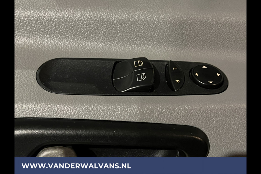 Mercedes-Benz Sprinter 316 CDI 163 pk L2H2 Euro6 Airco | 2800kg trekhaak | Cruisecontrol | Parkeersensoren