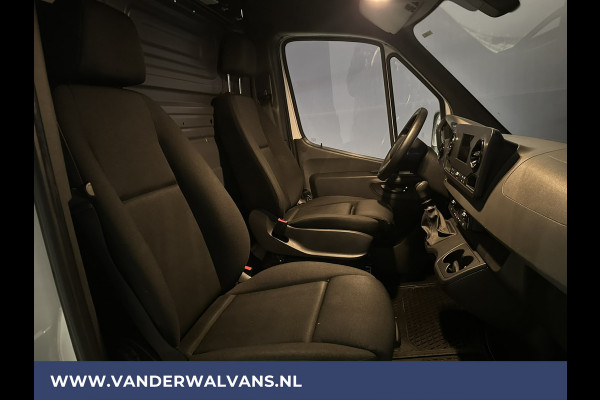 Mercedes-Benz Sprinter 314 CDI 143pk L2H2 Euro6 Airco | Camera | Navigatie | Apple Carplay | Trekhaak Android Auto, Cruisecontrol, Chauffeursstoel