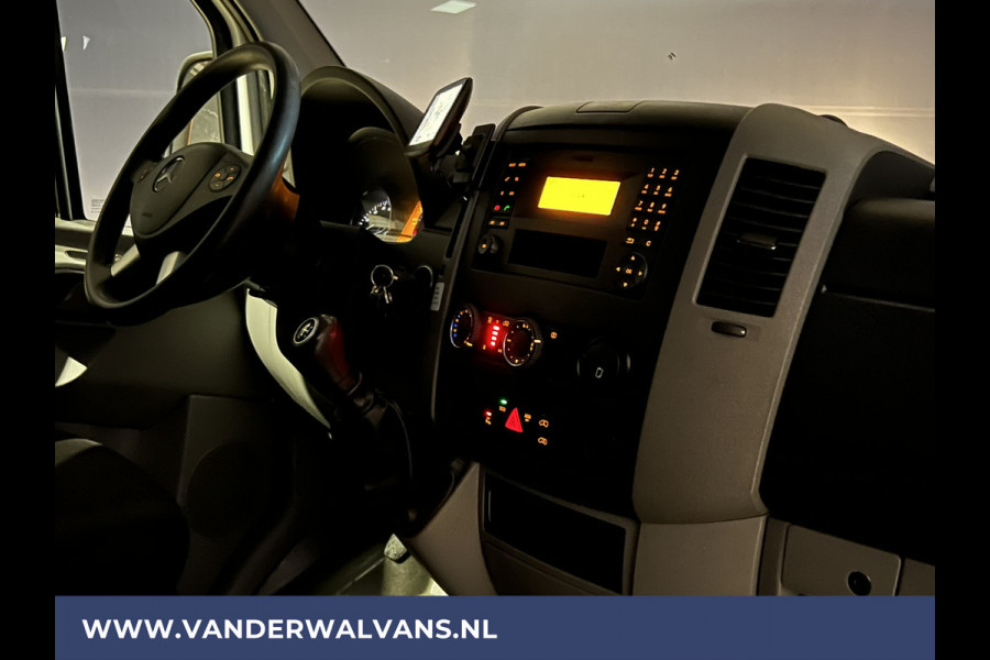 Mercedes-Benz Sprinter 316 CDI 163 pk L2H2 Euro6 Airco | 2800kg trekhaak | Cruiscontrol parkeersensoren