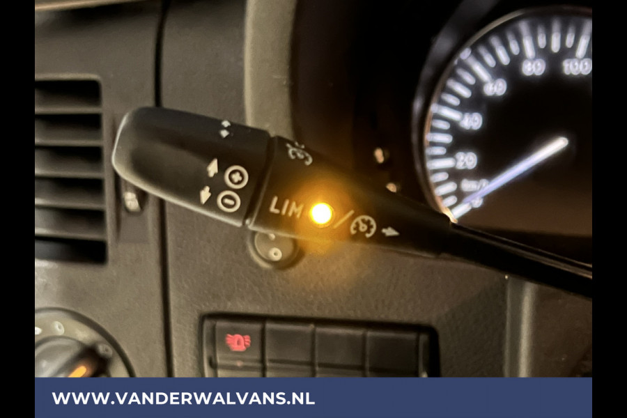 Mercedes-Benz Sprinter 316 CDI 163 pk L2H2 Euro6 Airco | 2800kg Trekhaak | Cruisecontrol parkeersensoren, chauffeursstoel