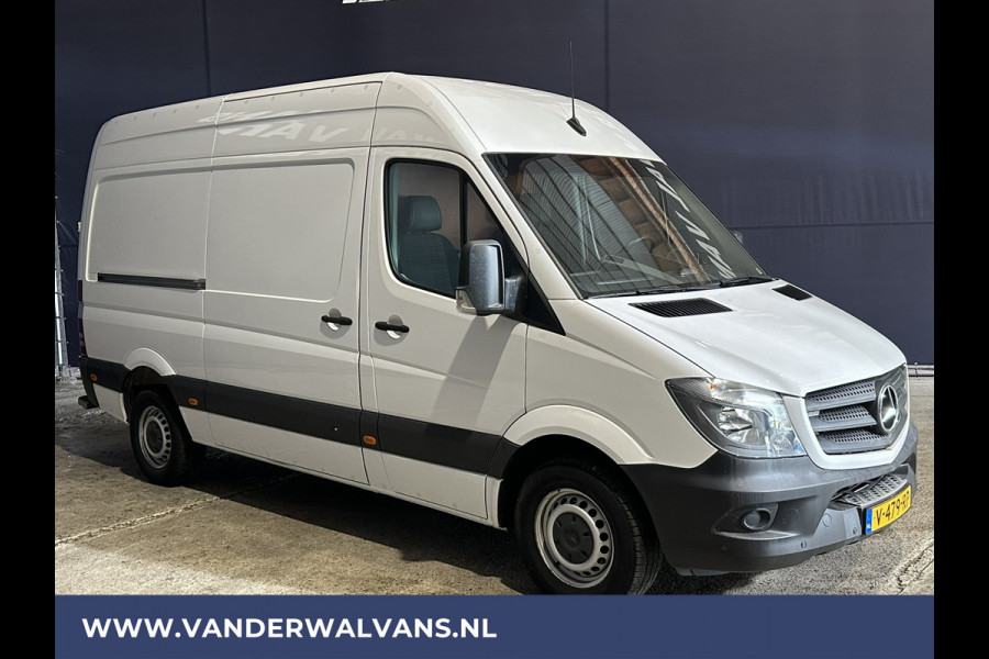 Mercedes-Benz Sprinter 316 CDI 163 pk L2H2 Euro6 Airco | 2800kg Trekhaak | Cruisecontrol parkeersensoren, chauffeursstoel