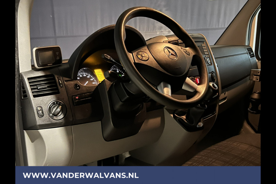 Mercedes-Benz Sprinter 316 CDI 163 pk L2H2 Euro6 Airco | 2800kg Trekhaak | Cruisecontrol parkeersensoren, chauffeursstoel