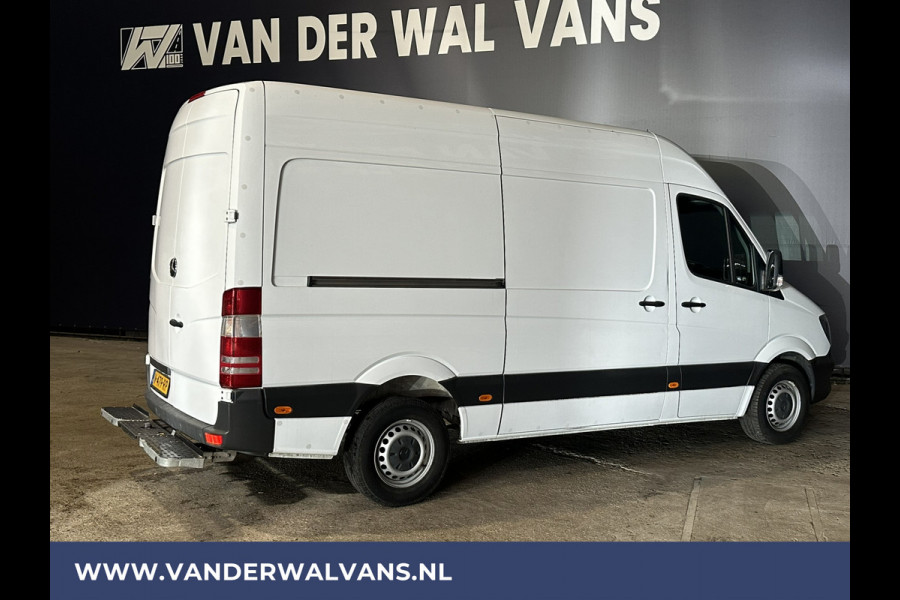 Mercedes-Benz Sprinter 316 CDI 163 pk L2H2 Euro6 Airco | 2800kg Trekhaak | Cruisecontrol parkeersensoren, chauffeursstoel
