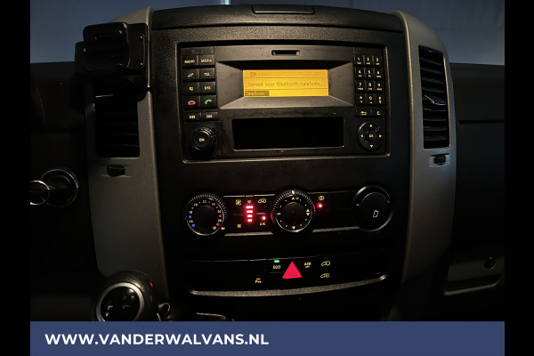 Mercedes-Benz Sprinter 316 CDI 163 pk L2H2 Euro6 Airco | 2800kg Trekhaak | Cruisecontrol parkeersensoren, chauffeursstoel