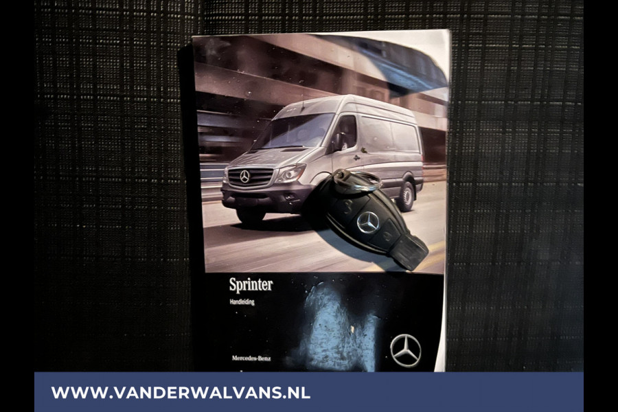 Mercedes-Benz Sprinter 316 CDI 163 pk L2H2 Euro6 Airco | 2800kg Trekhaak | Cruisecontrol parkeersensoren, chauffeursstoel