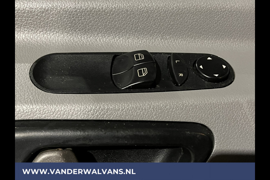 Mercedes-Benz Sprinter 316 CDI 163 pk L2H2 Euro6 Airco | 2800kg Trekhaak | Cruisecontrol parkeersensoren, chauffeursstoel