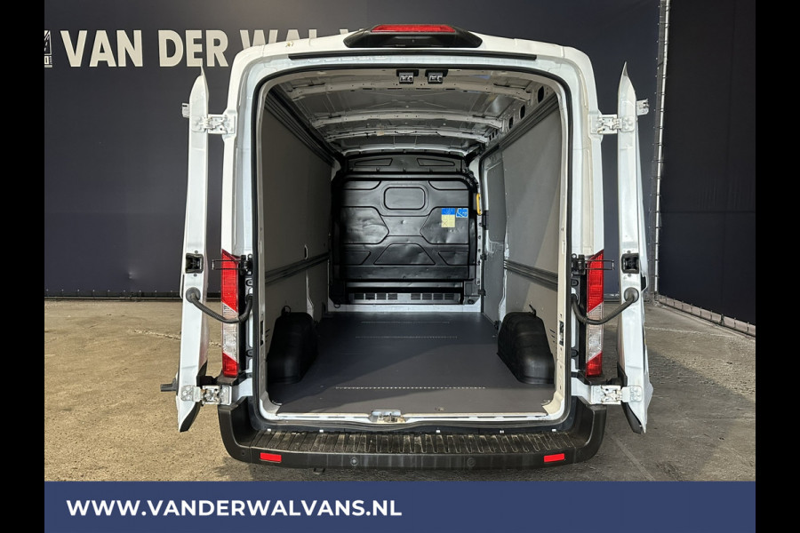 Ford Transit 2.0 TDCI 131pk L3H2 Euro6 Airco | Navigatie | Camera | Cruisecontrol | Apple Carplay | Stoelverwarming Android Auto, Parkeersensoren, Verwarmde voorruit, Bijrijdersbank