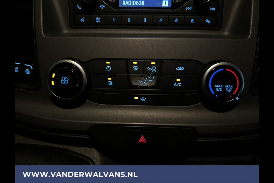 Ford Transit 2.0 TDCI L2H2 Euro6 Airco | Cruisecontrol | 2450kg Trekhaak | Verwarmde voorruit | Parkeersensoren Bijrijdersbank