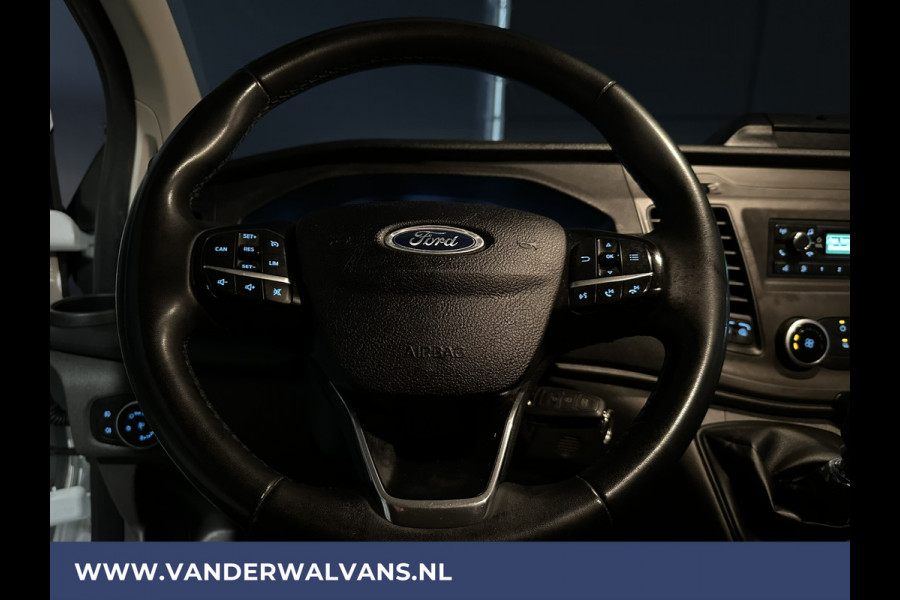 Ford Transit Custom 2.0 TDCI 131pk L2H1 Euro6 Airco | LED | Cruisecontrol | Verwarmde voorruit | 2800kg trekvermogen Parkeersensoren, Bijrijdersbank,