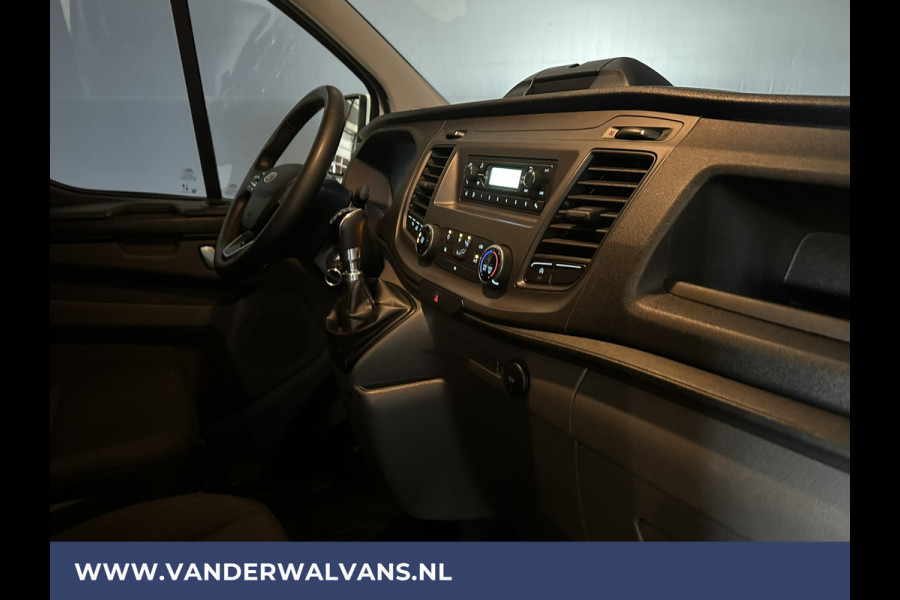 Ford Transit Custom 2.0 TDCI 130 pk L2H1 Euro6 Airco | LED | Cruisecontrol | Verwarmde voorruit | Parkeersensoren Bijrijdersbank, 2800kg trekvermogen