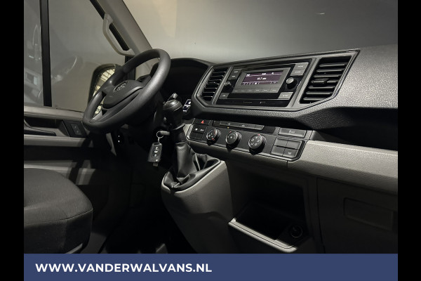 Volkswagen Crafter 2.0 TDI 140 pk L3H3 L2H2 Euro6 Airco | Cruisecontrol | 3000kg Trekhaak Bijrijdersbank