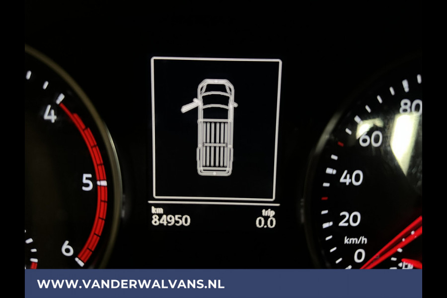 Volkswagen Crafter 2.0 TDI 140 pk L3H3 L2H2 Euro6 Airco | Cruisecontrol | 3000kg Trekhaak Bijrijdersbank