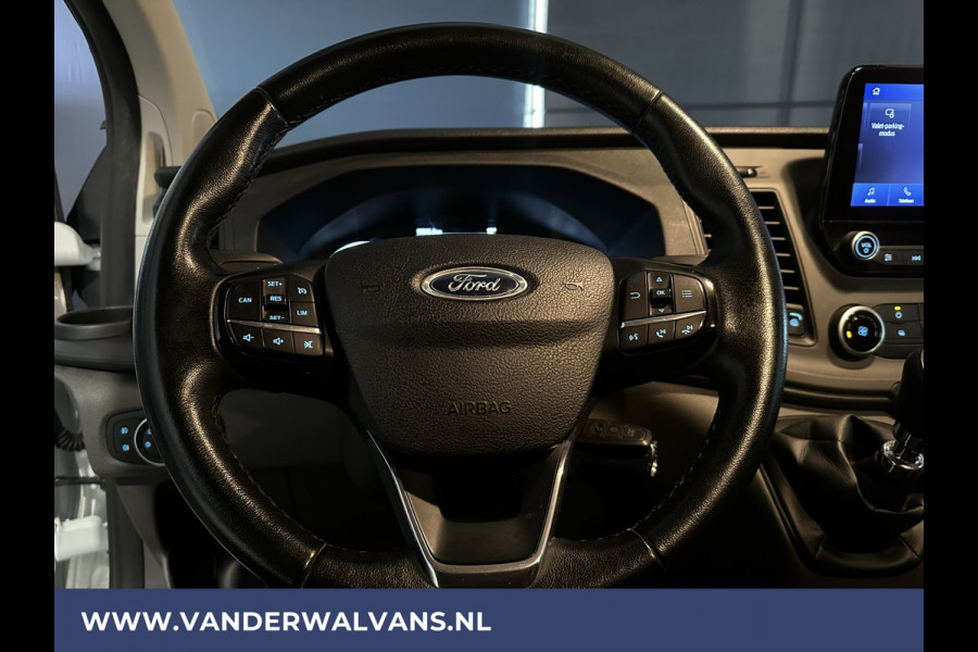 Ford Transit Custom 2.0 TDCI 130pk L1H1 Euro6 Airco | Navigatie | LED | Apple Carplay | 2500kg Trekhaak Android Auto, Cruisecontrol, Sidebars, Verwarmde Voorruit, Bijrijdersbank, Parkeersensoren