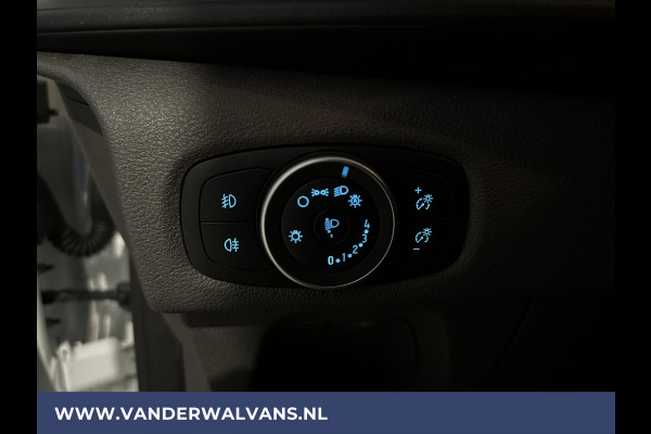 Ford Transit Custom 2.0 TDCI 130pk L1H1 Euro6 Airco | Navigatie | LED | Apple Carplay | 2500kg Trekhaak Android Auto, Cruisecontrol, Sidebars, Verwarmde Voorruit, Bijrijdersbank, Parkeersensoren