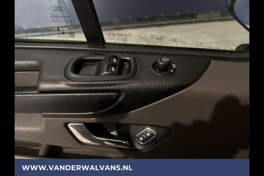 Ford Transit Custom 2.0 TDCI 130pk L1H1 Euro6 Airco | Navigatie | LED | Apple Carplay | 2500kg Trekhaak Android Auto, Cruisecontrol, Sidebars, Verwarmde Voorruit, Bijrijdersbank, Parkeersensoren