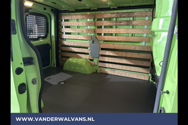 Renault Trafic 1.6 dCi L1H1 Euro6 Airco | Navigatie | Imperiaal | Cruisecontrol | Trekhaak | Parkeersensoren | Bijrijdersbank