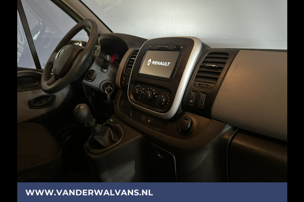 Renault Trafic 1.6 dCi L1H1 Euro6 Airco | Navigatie | Imperiaal | Cruisecontrol | Trekhaak | Parkeersensoren | Bijrijdersbank