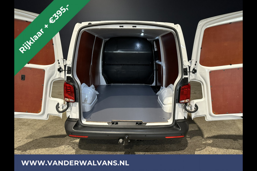 Volkswagen Transporter 2.0 TDI L2H1 Euro6 RIJKLAAR Airco | Navigatie | Apple Carplay | Android Auto | Trekhaak Cruisecontrol, Parkeersensoren