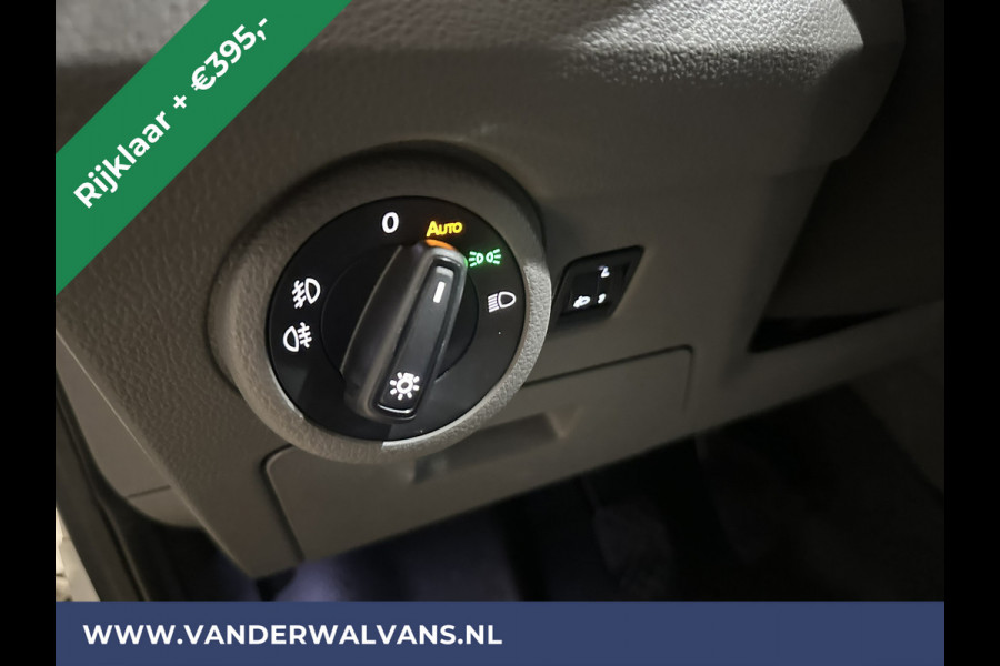 Volkswagen Transporter 2.0 TDI L2H1 Euro6 RIJKLAAR Airco | Navigatie | Apple Carplay | Android Auto | Trekhaak Cruisecontrol, Parkeersensoren