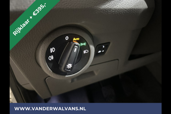 Volkswagen Transporter 2.0 TDI L2H1 Euro6 RIJKLAAR Airco | Navigatie | Apple Carplay | Android Auto | Trekhaak Cruisecontrol, Parkeersensoren