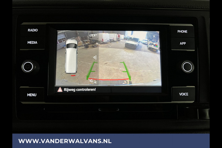 Volkswagen Crafter 2.0 TDI 140 pk L3H3 L2H2 Euro6 Airco | Camera | Apple Carplay | Android Auto | Cruisecontrol Parkeersensoren, Bijrijdersbank
