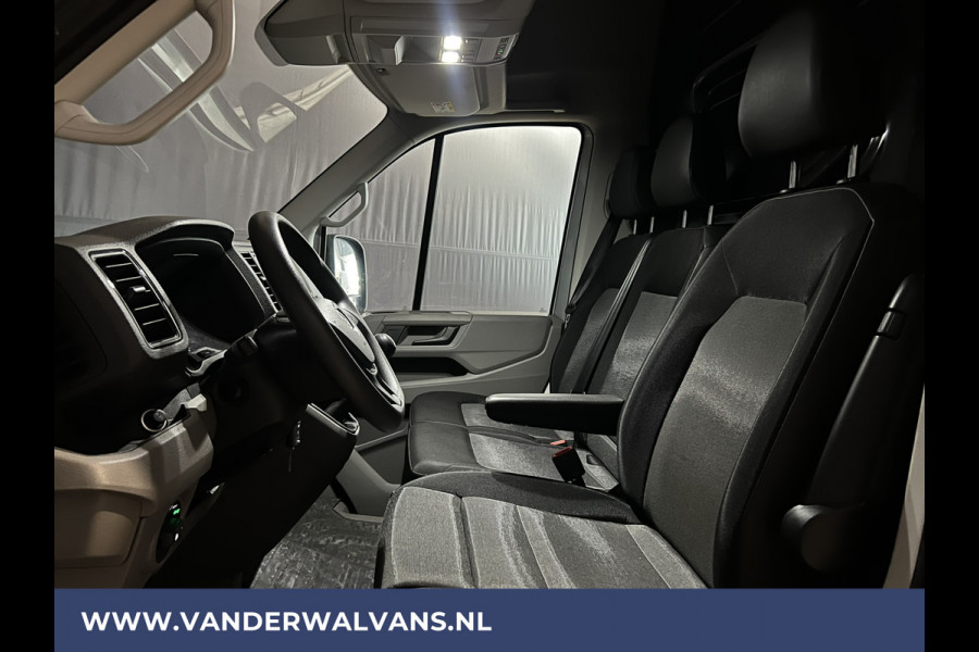 Volkswagen Crafter 2.0 TDI 140 pk L3H3 L2H2 Euro6 Airco | Camera | Apple Carplay | Android Auto | Cruisecontrol Parkeersensoren, Bijrijdersbank