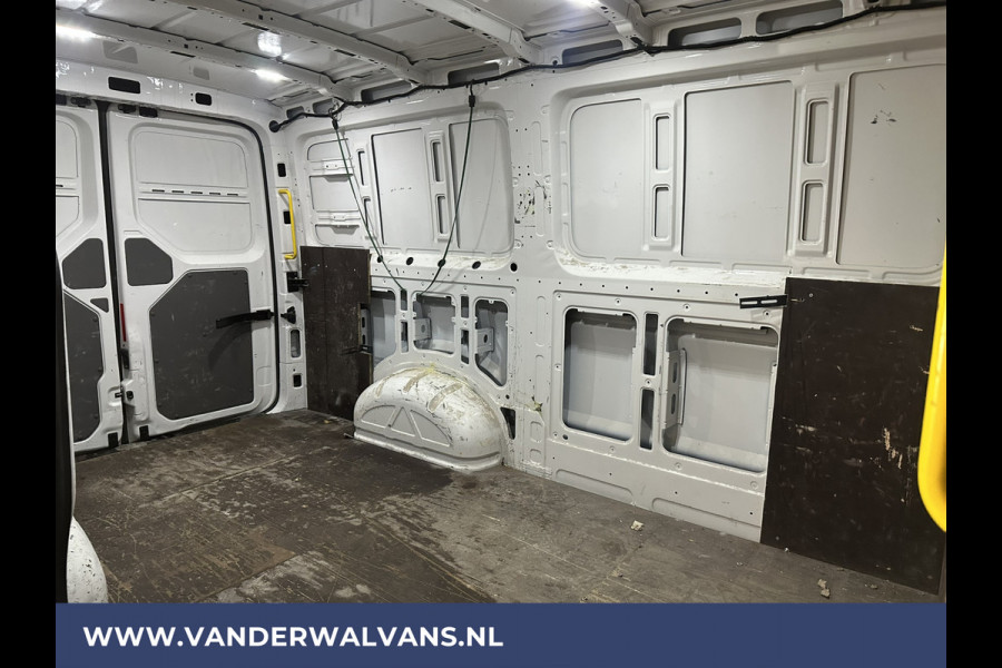 Volkswagen Crafter 2.0 TDI L3H2 L2H1 Euro6 Airco | Camera | Apple Carplay | Android Auto Parkeersensoren, Verwarmde voorruit, Bijrijdersbank