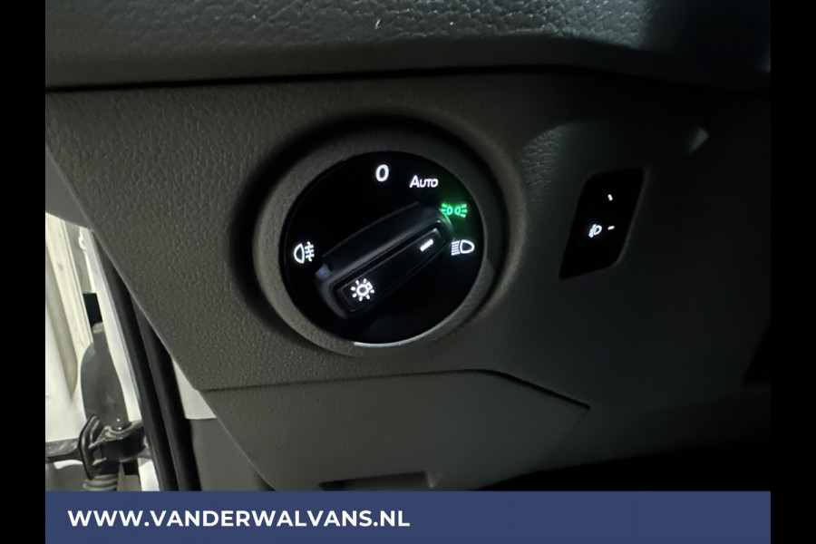 Volkswagen Crafter 2.0 TDI L3H2 L2H1 Euro6 Airco | Camera | Apple Carplay | Android Auto Parkeersensoren, Verwarmde voorruit, Bijrijdersbank