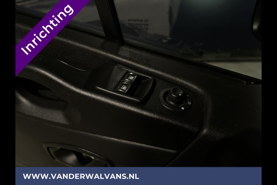 Renault Trafic 2.0 dCi 120pk L2H1 inrichting Euro6 Airco | Navigatie | LED | Camera | Cruisecontrol | Trekhaak Parkeersensoren, Bijrijdersbank