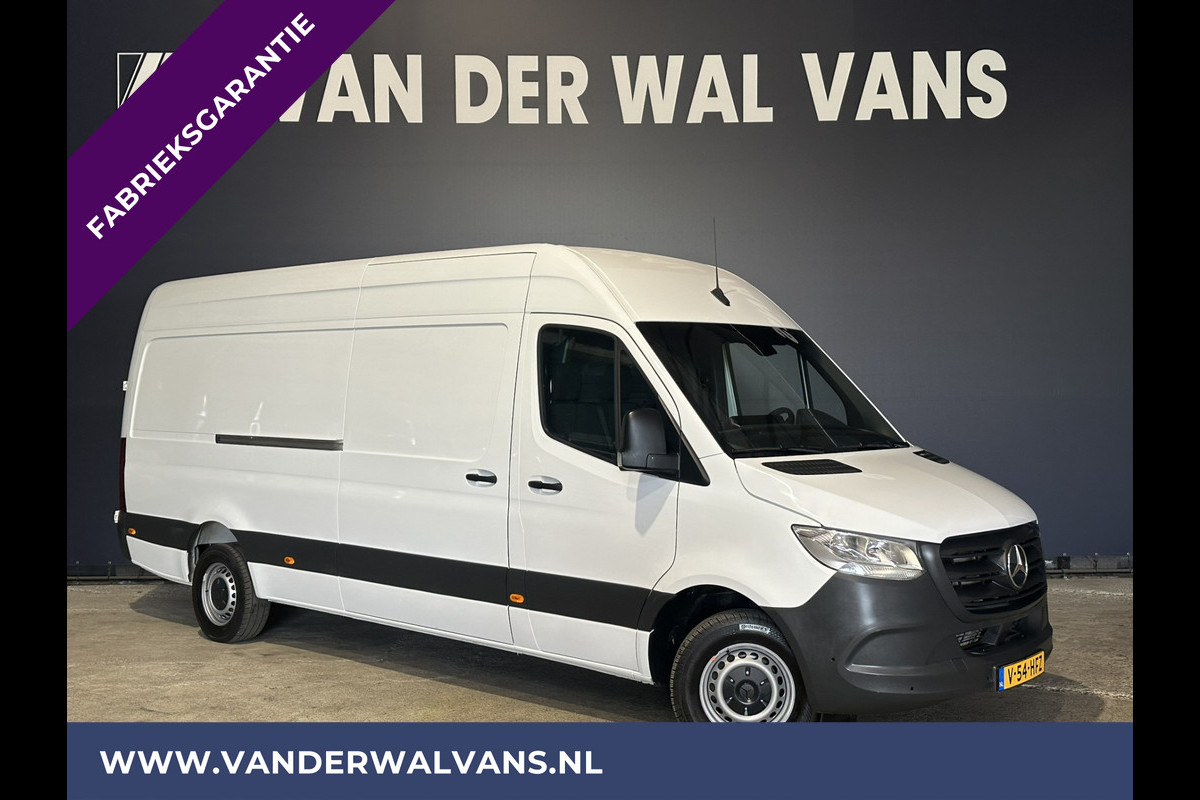 Mercedes-Benz Sprinter 317 CDI 170pk L3H2 Fabrieksgarantie Euro6 Airco | Camera | Apple Carplay | Cruisecontrol Android Auto, Parkeersensoren, Stoelverwarming, Bijrijdersbank Mercedes-Benz Sprinter 317 CDI 170pk L3H2 Fabrieksgarantie Euro6 Airco | Camera | Apple Carplay | Cruisecontrol Android Auto, Parkeersensoren, Stoelverwarming, Bijrijdersbank