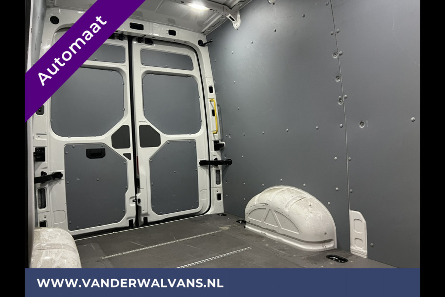 Volkswagen Crafter 2.0 TDI 140 pk Automaat L3H3 L2H2 Euro6 Airco | Navigatie | Apple Carplay | Cruisecontrol Android Auto, Parkeersensoren, chauffeursstoel
